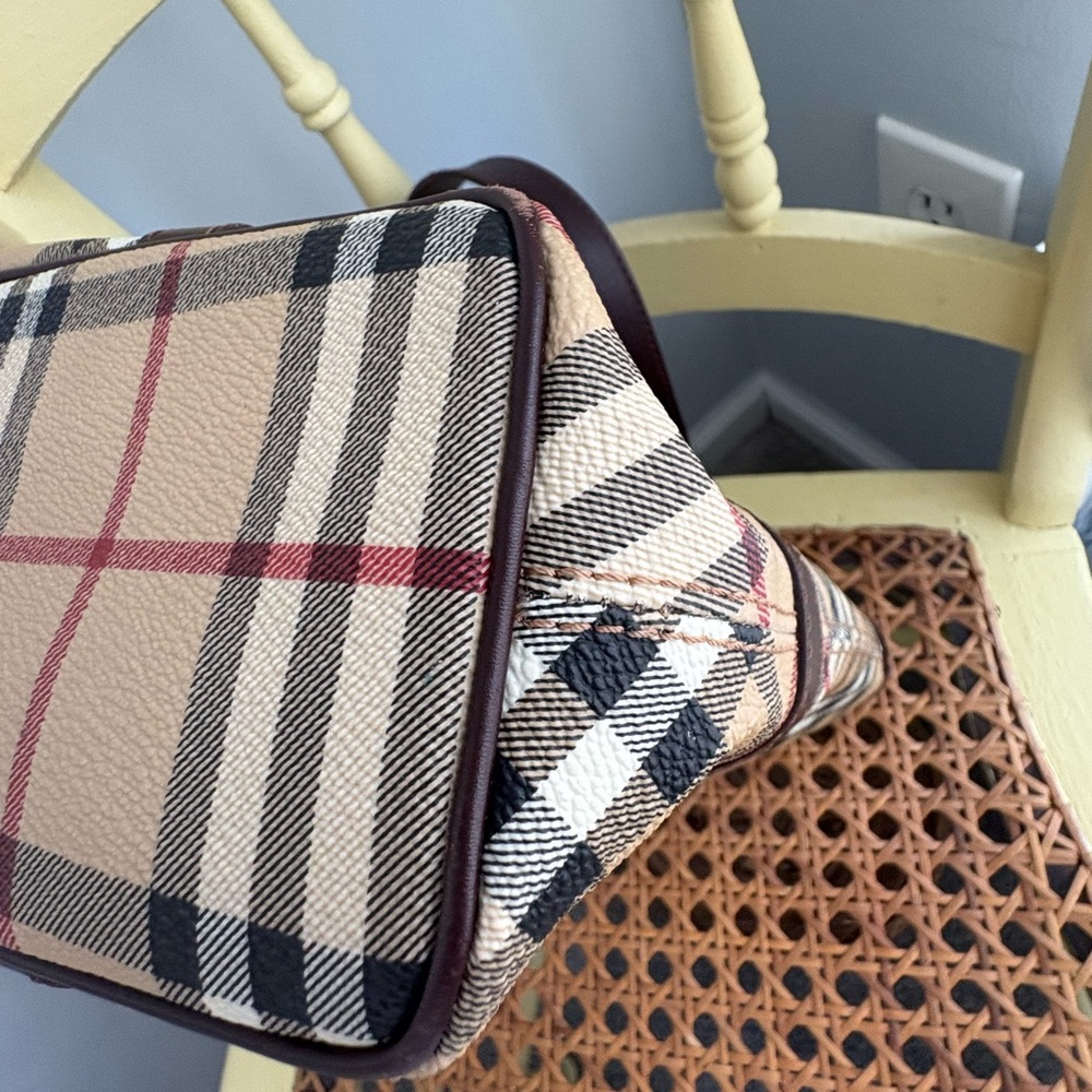 Burberry Small Plaid Market Tote EUC - Picture 6 of 6